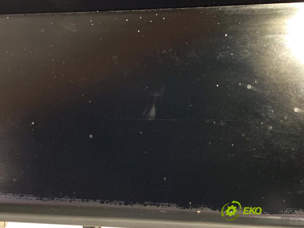 BMW F07 liftback 2013 135 kW 520 d 1995 Dislpej 9284972 (Prístrojová doska)