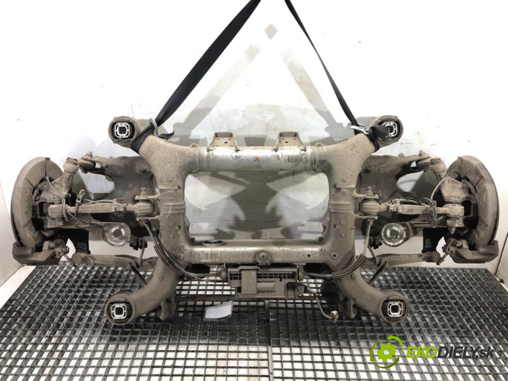 BMW F07 liftback 2013 135 kW 520 d 1995 Výstuha zad Mechanizmus brzdy 6856932