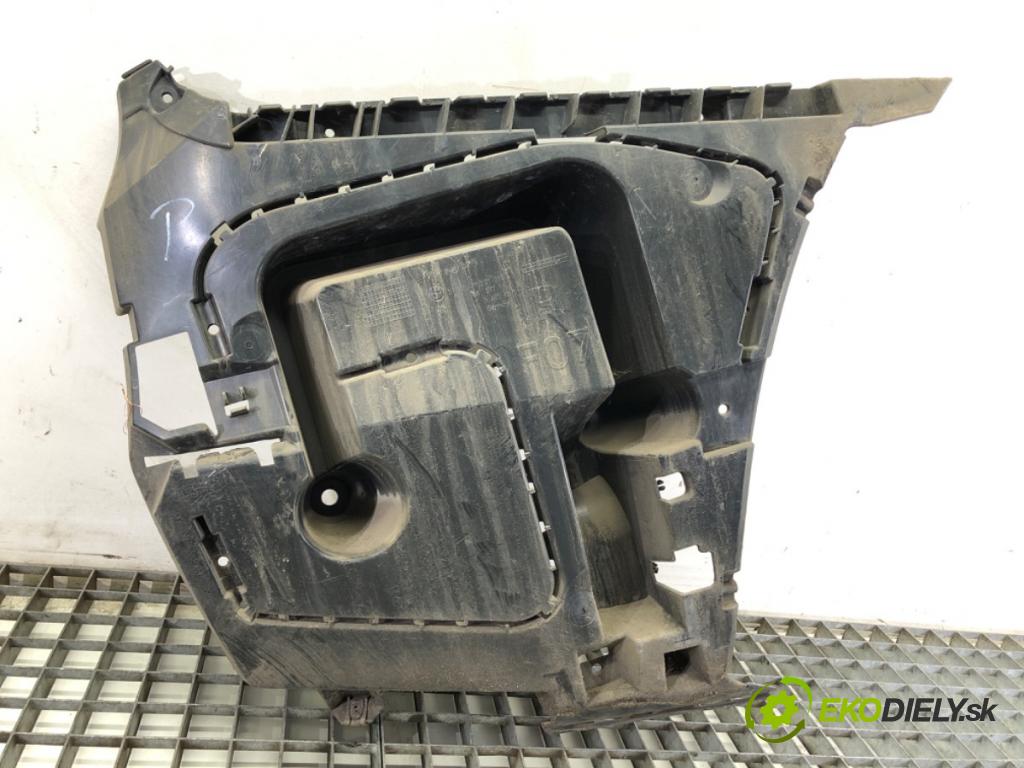 BMW F07 liftback 2013 135 kW 520 d 1995 Úchyt nárazníka pravy zad 7201218