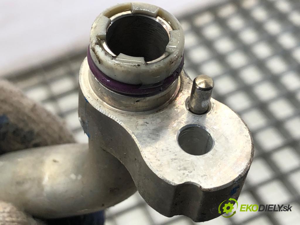 BMW F07 liftback 2013 135 kW 520 d 1995 rúrka klimatizace 9250708 (Trubka klimatizace)