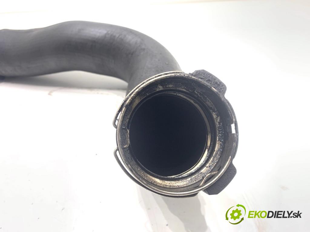 BMW F07 liftback 2013 135 kW 520 d 1995 Rúra vzduchu 7810615