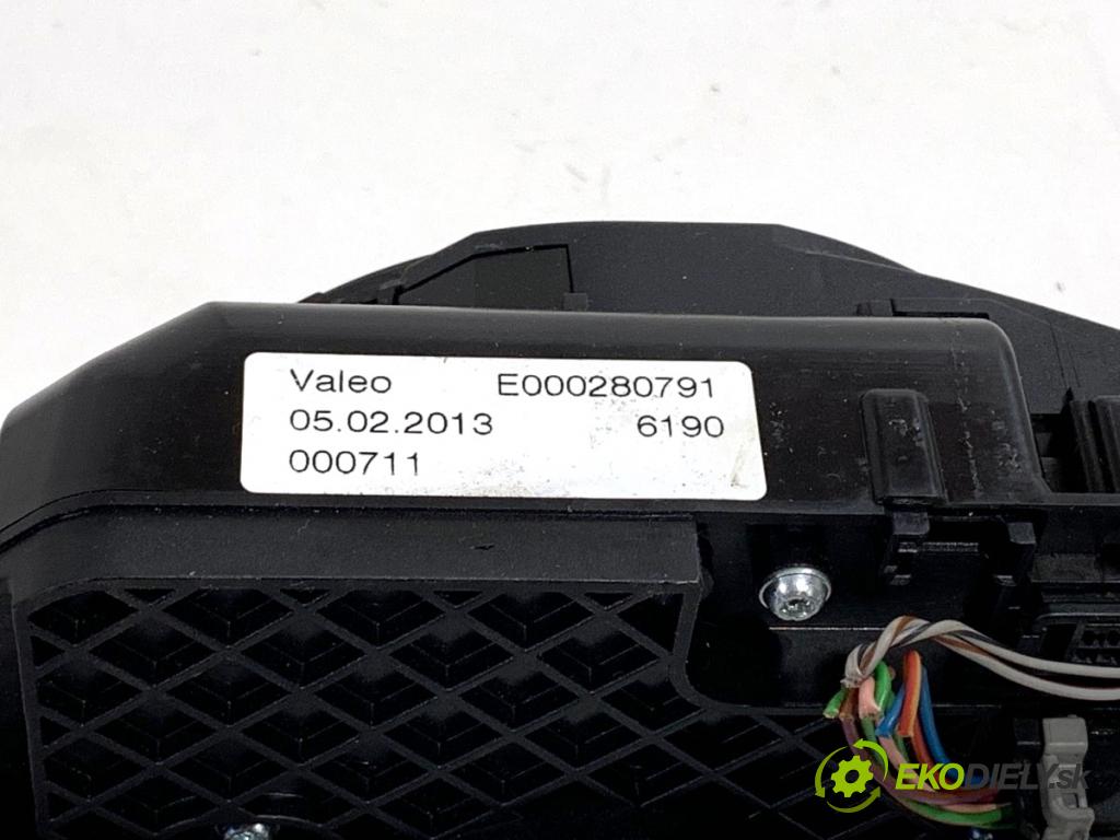 BMW F07 liftback 2013 135 kW 520 d 1995 Prepínač kombinovaný 9297778 (Prepínacie páčky pod volantom)