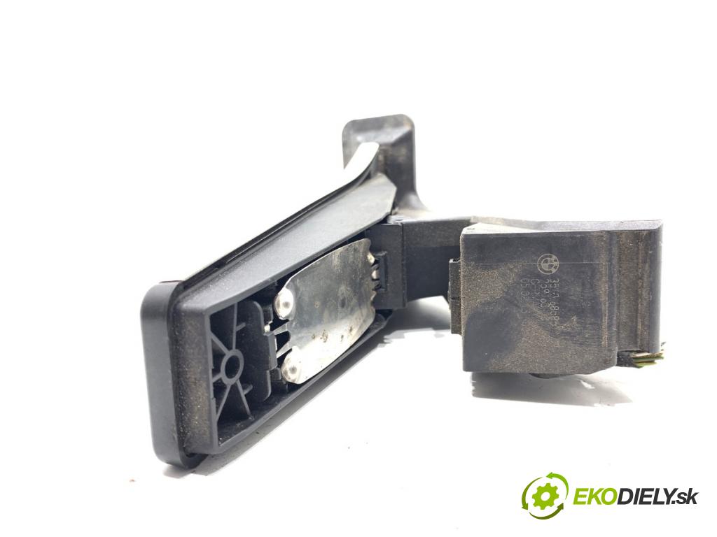BMW F07 liftback 2013 135 kW 520 d 1995 Potenciometer plynu 6858574 (Potenciometer plynového pedálu)