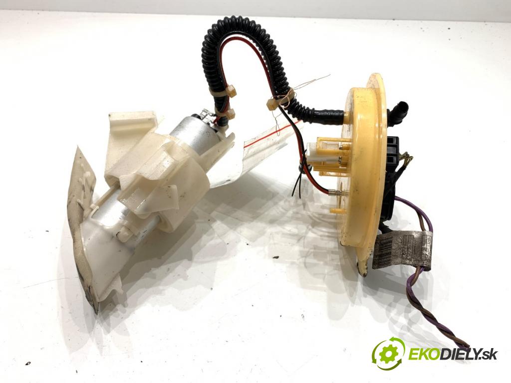 BMW F07 liftback 2013 135 kW 520 d 1995 pumpa paliva 7217065