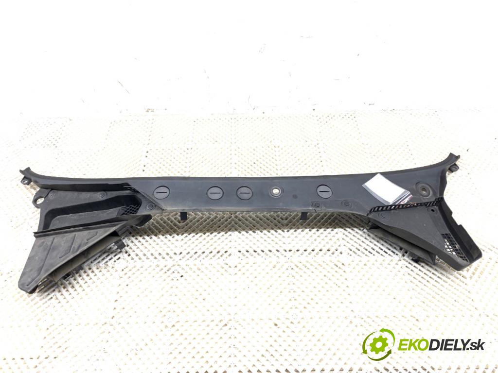 BMW F07 liftback 2013 135 kW 520 d 1995 Torpédo, plast pod čelné okno 7199752 (Torpédo (plast pod čelným sklom))