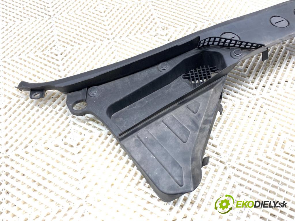 BMW F07 liftback 2013 135 kW 520 d 1995 Torpédo, plast pod čelné okno 7199752 (Torpédo (plast pod čelným sklom))