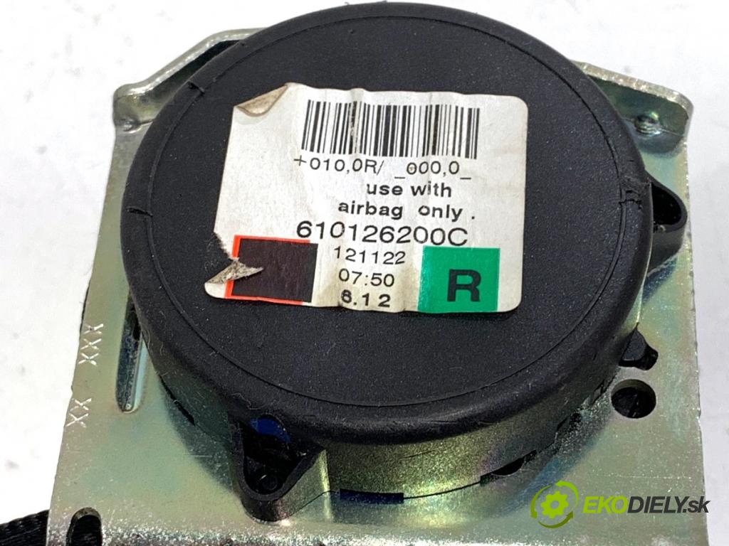 BMW F07 liftback 2013 135 kW 520 d 1995 Držiak BEZPEČNOSŤ pravy predný 7233459