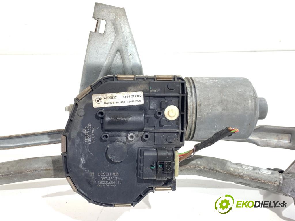 BMW F07 liftback 2013 135 kW 520 d 1995 Mechanizmus stieračov predný 4899837 (Motorček stieračov predný)