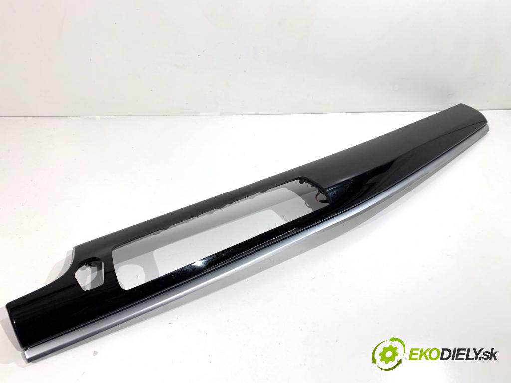 BMW F07 liftback 2013 135 kW 520 d 1995 lišty kryt 9185181 9189064 (Lišta)