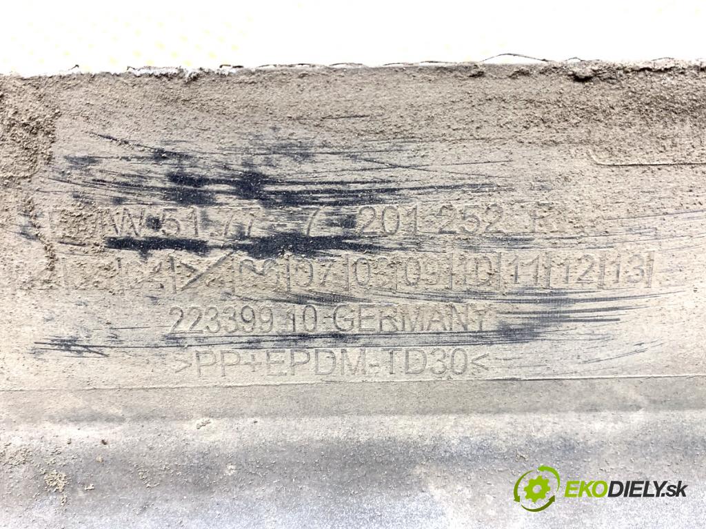 BMW F07 liftback 2013 135 kW 520 d 1995 Lišta prahová pravy