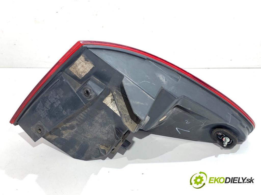 BMW F07 liftback 2013 135 kW 520 d 1995 Svetlo ľavy zad 89089345