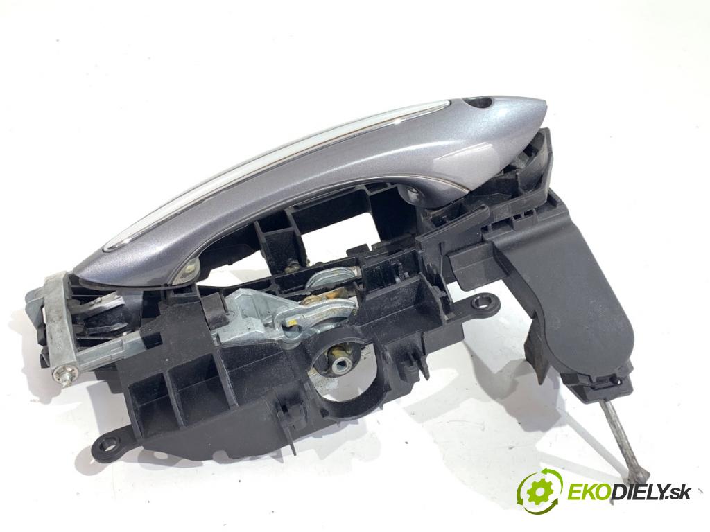 BMW F07 liftback 2013 135 kW 520 d 1995 Kľučka vonkajšia ľavy predný 7197805