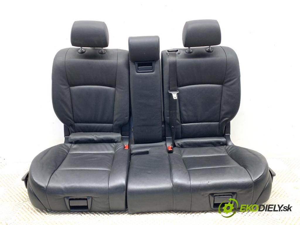 BMW F07 liftback 2013 135 kW 520 d 1995 Sedadlo druhý rad 