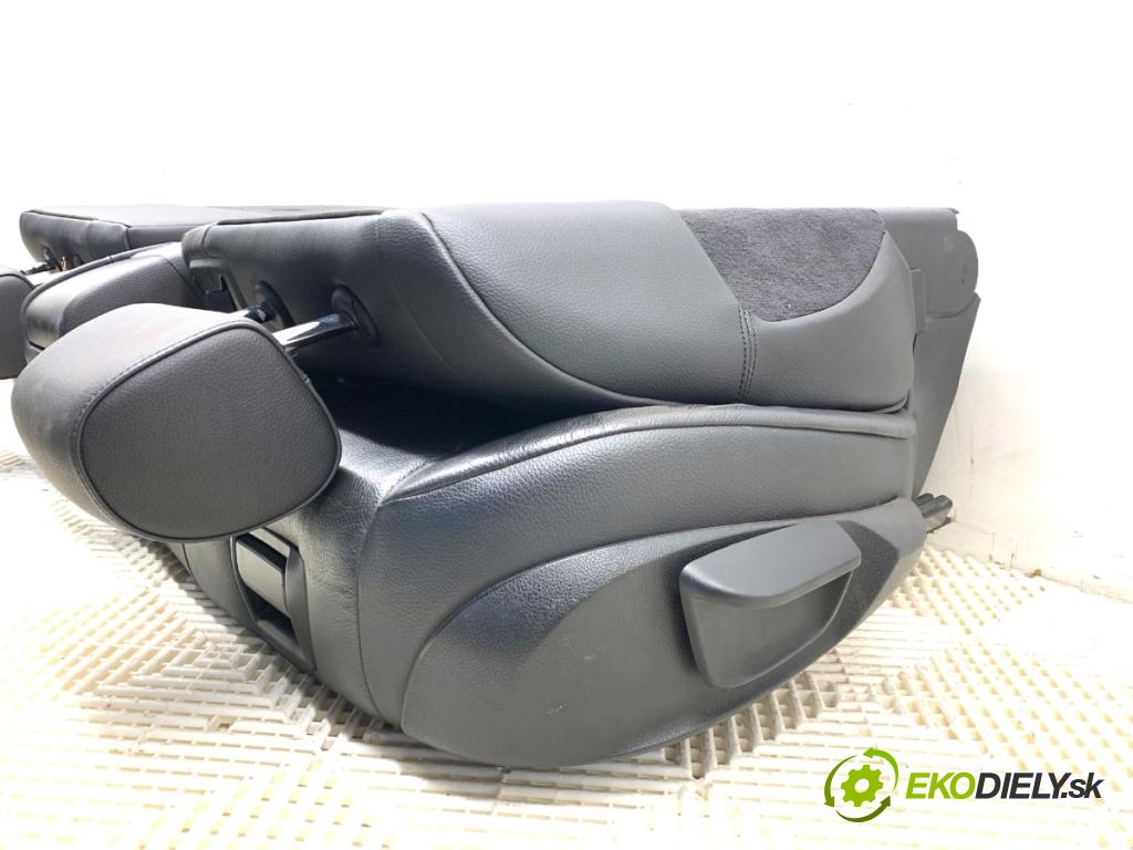 BMW F07 liftback 2013 135 kW 520 d 1995 Sedadlo druhý rad
