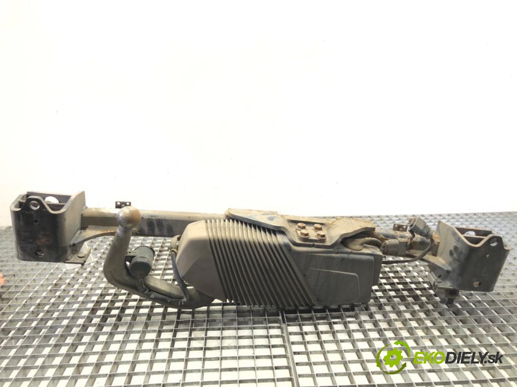 BMW F07 liftback 2013 135 kW 520 d 1995 Hák tažné zařízení 303283600022 (Tažné zařízení)