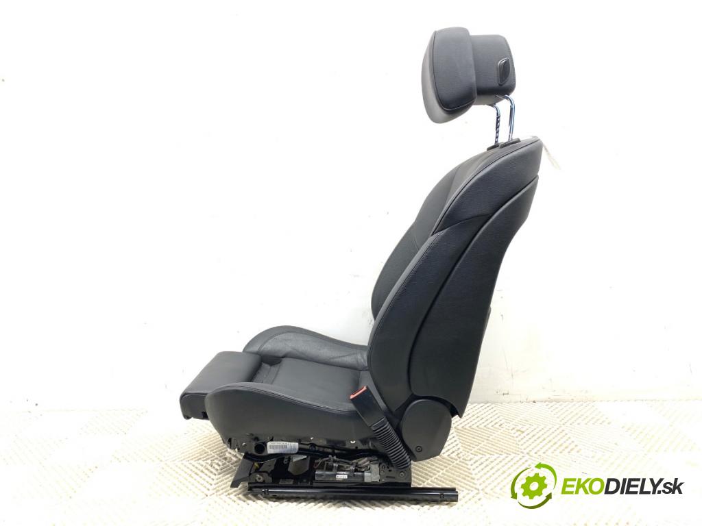 BMW F07 liftback 2013 135 kW 520 d 1995 Sedadlo pravy predný