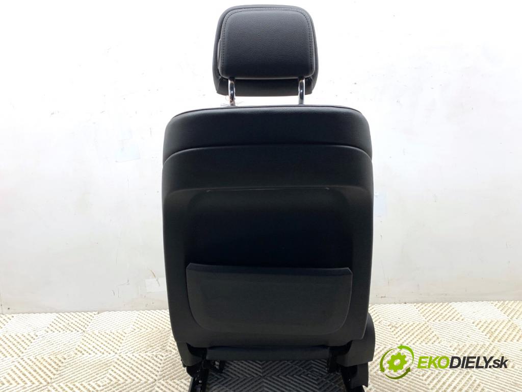 BMW F07 liftback 2013 135 kW 520 d 1995 Sedadlo pravy predný