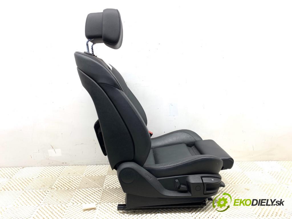 BMW F07 liftback 2013 135 kW 520 d 1995 Sedadlo pravy predný