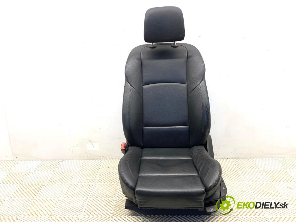 BMW F07 liftback 2013 135 kW 520 d 1995 Sedadlo ľavy predný 