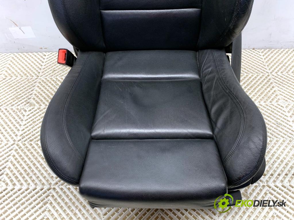 BMW F07 liftback 2013 135 kW 520 d 1995 Sedadlo ľavy predný