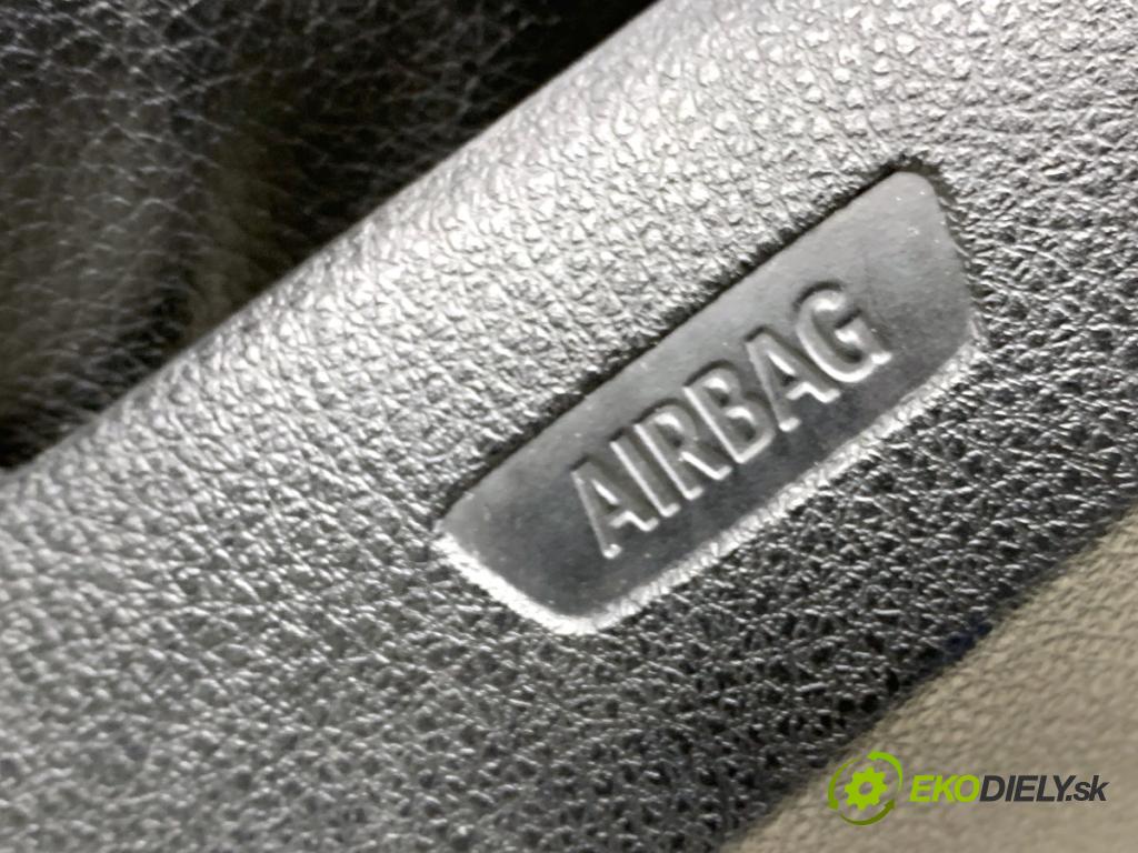 BMW F07 liftback 2013 135 kW 520 d 1995 Sedadlo ľavy predný