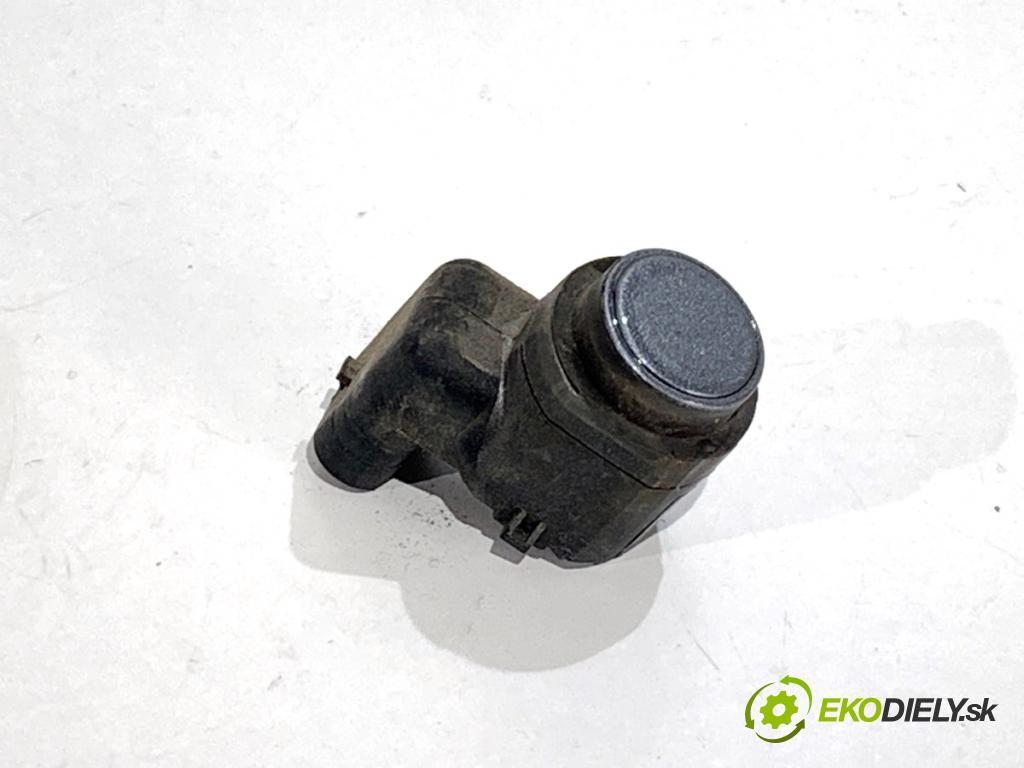 BMW F07 liftback 2013 135 kW 520 d 1995 snímač PDC 9270497