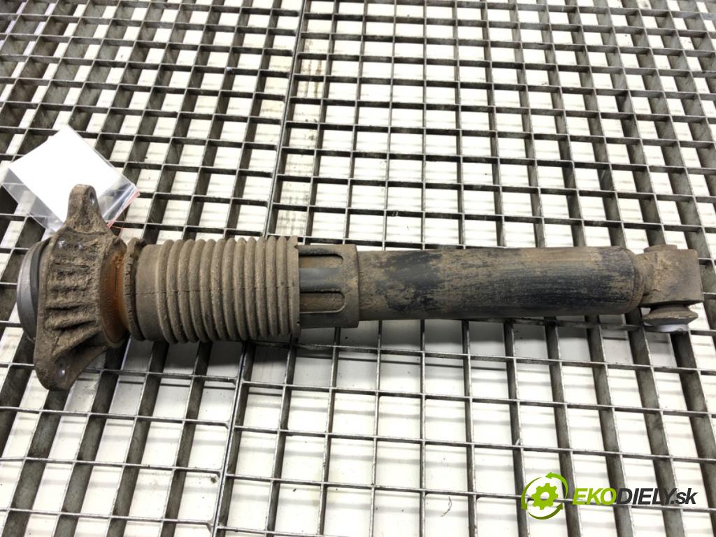 BMW F07 liftback 2013 135 kW 520 d 1995 tlumič pravý zadní část ZE 6798150