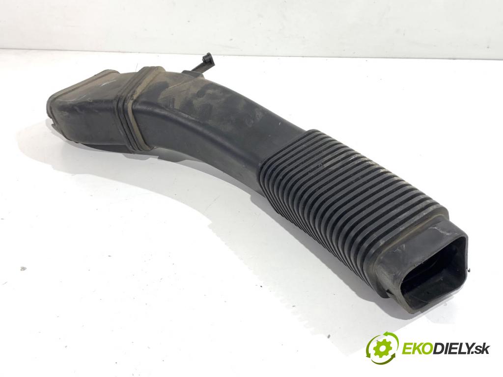 BMW F07 liftback 2013 135 kW 520 d 1995 volant vzduchu 7811597