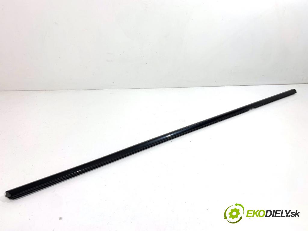 BMW F07 liftback 2013 135 kW 520 d 1995 Lišta Sbírání: zad pravy 