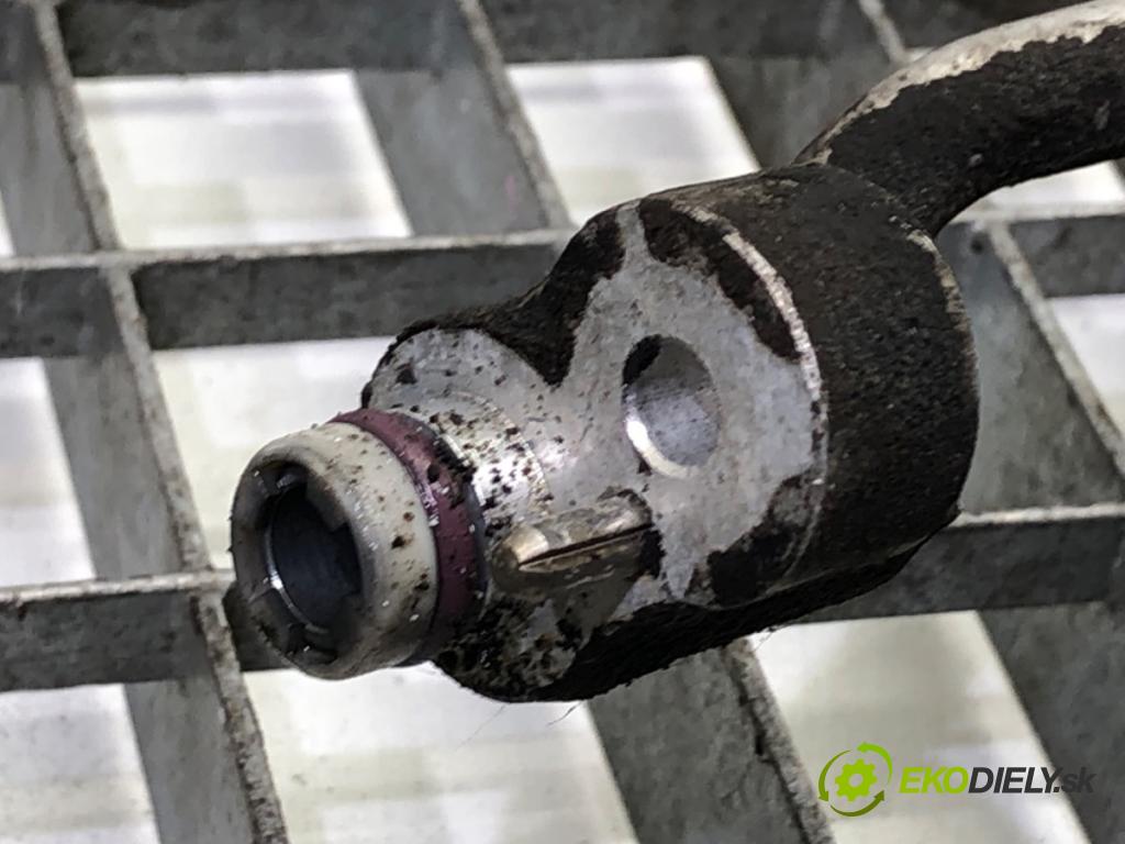 BMW F07 liftback 2013 135 kW 520 d 1995 rúrka klimatizace 9120003 (Trubka klimatizace)