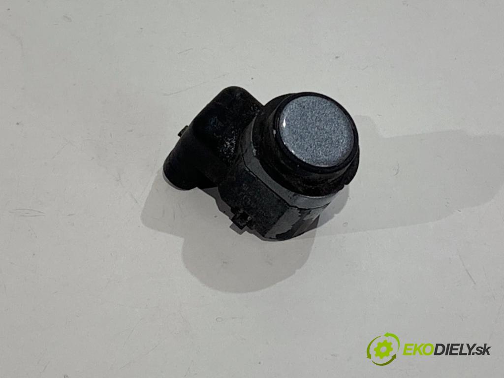 BMW F07 liftback 2013 135 kW 520 d 1995 snímač PDC 9270497