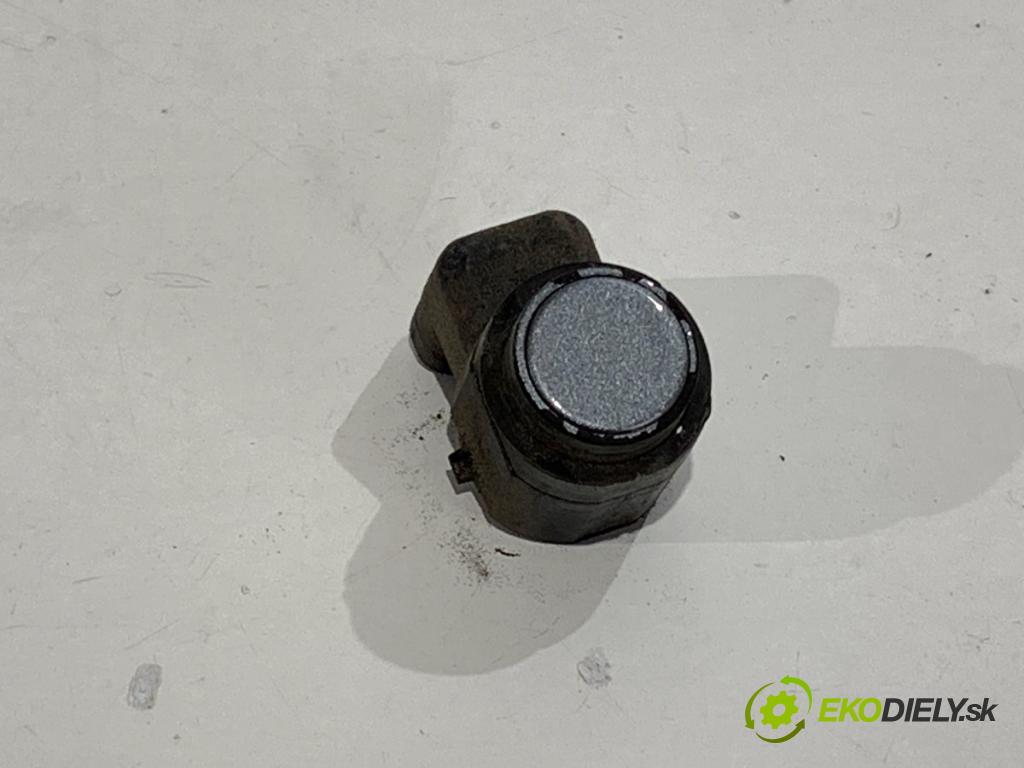 BMW F07 liftback 2013 135 kW 520 d 1995 snímač PDC 9270497