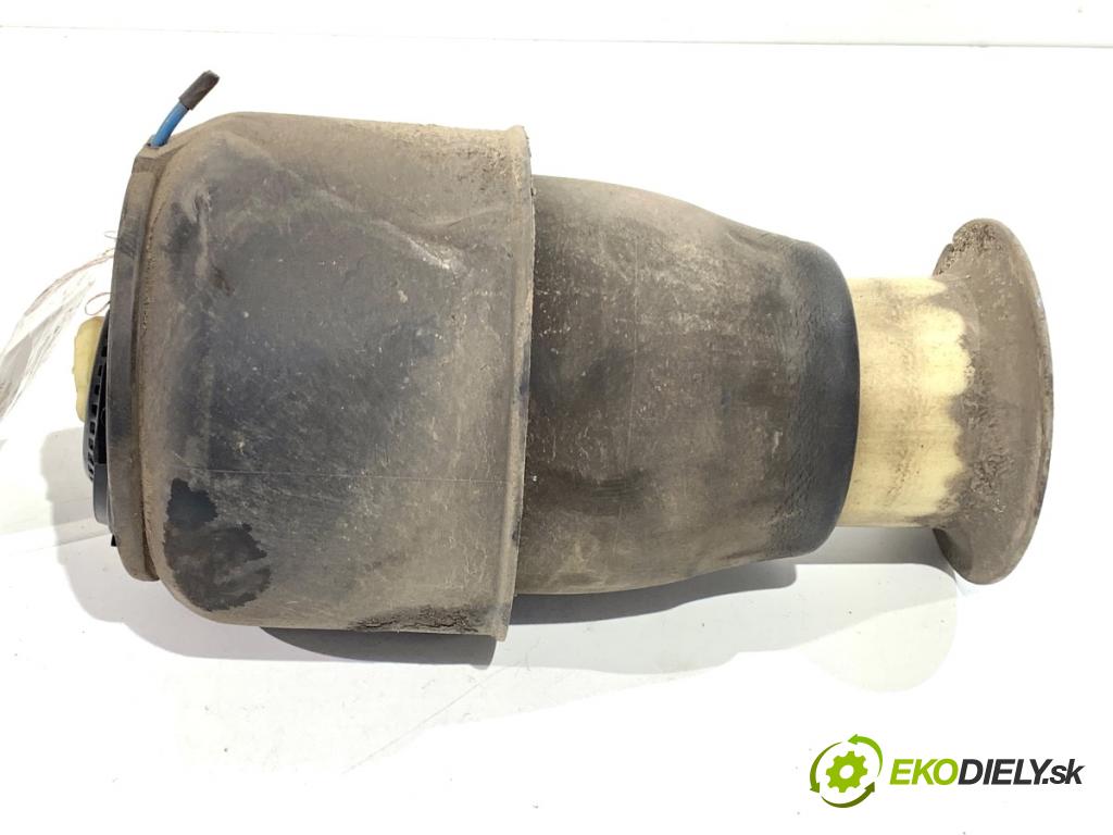 BMW F07 liftback 2013 135 kW 520 d 1995 AirBag nápravy pravy zad 