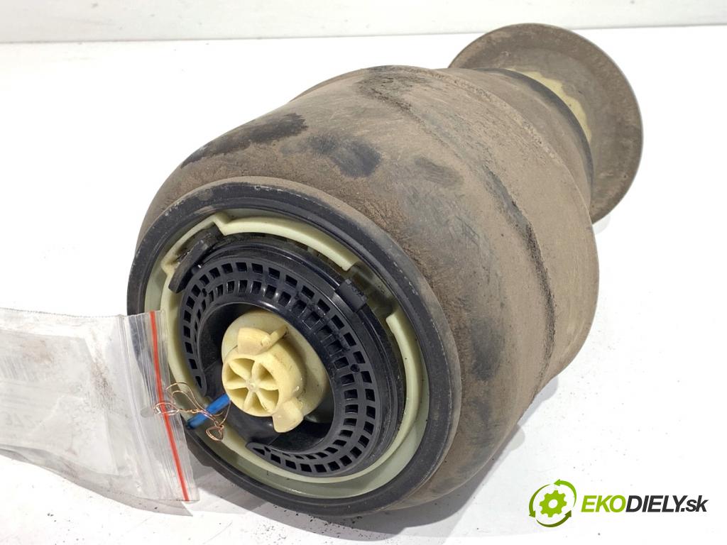 BMW F07 liftback 2013 135 kW 520 d 1995 AirBag nápravy pravy zad