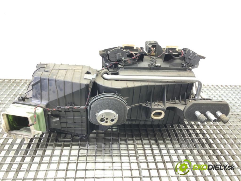 BMW F07 liftback 2013 135 kW 520 d 1995 Výhrevné teleso, radiátor kúrenia KOMBAJN 9202574