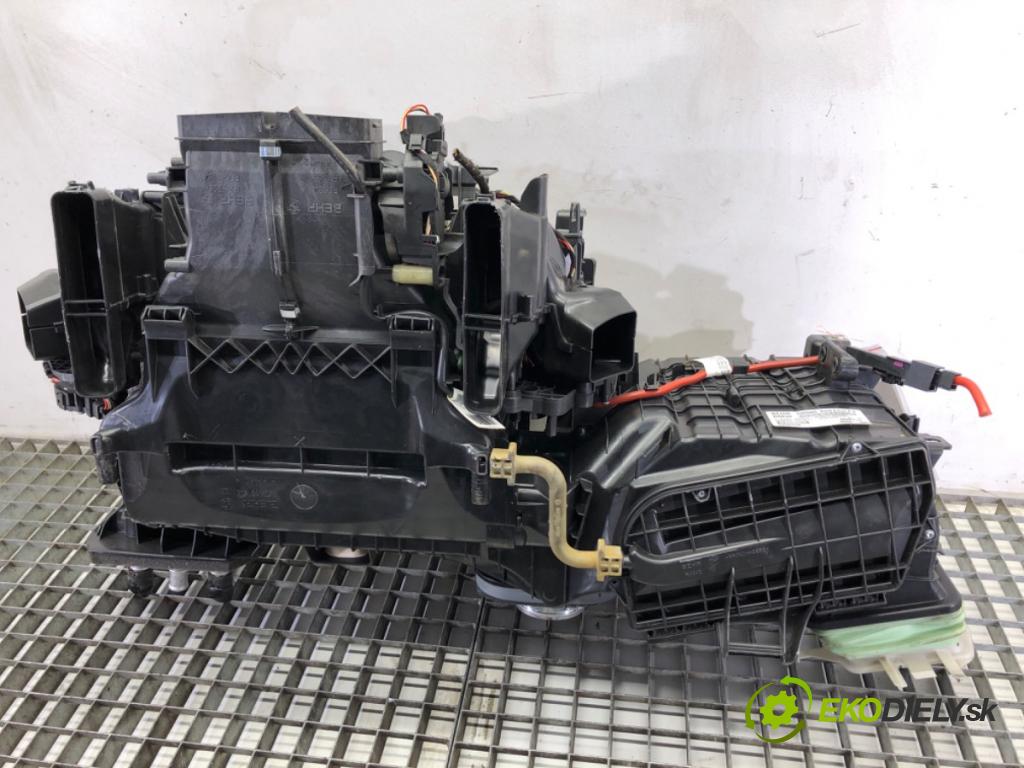 BMW F07 liftback 2013 135 kW 520 d 1995 Výhrevné teleso, radiátor kúrenia KOMBAJN 9202574