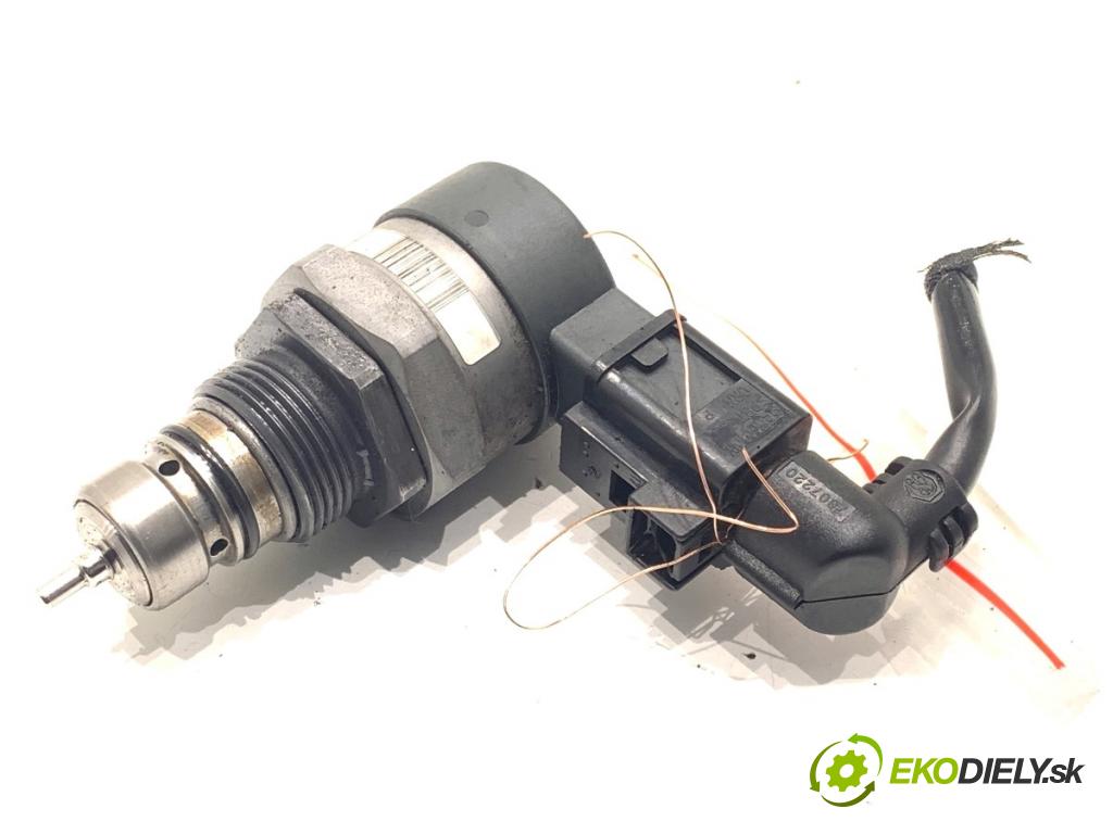 VW PASSAT B7 Kombi 2013 103 kW 2.0 TDI 1968 Snímač tlaku paliva 057130764AB (Snímač)