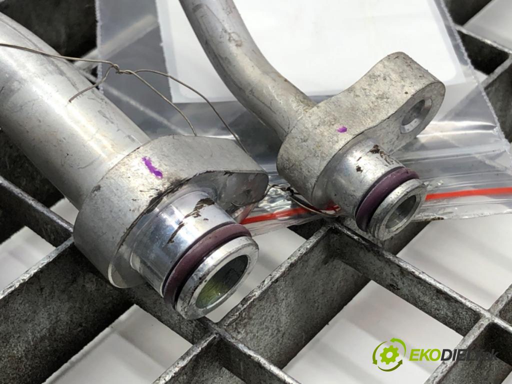 MERCEDES-BENZ GLE SUV 2018 190 kW 350 d 4-matic (166.024) 2987 rúrka klimatizace A1668304001 (Trubka klimatizace)