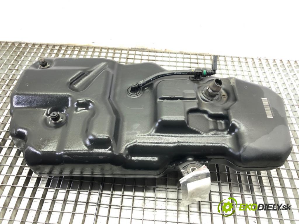 MERCEDES-BENZ GLE SUV 2018 190 kW 350 d 4-matic (166.024) 2987 Nádržka SCR: A1664704401 A0994710475