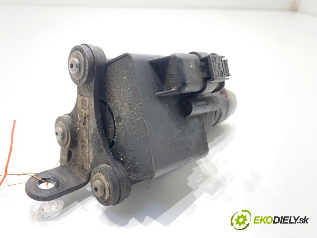 VW PASSAT B7 sedan 2015 125 kW 1.8 TSI 1798 DALŠÍ: pumpa vody 5C0965561 (Vodní pumpa)