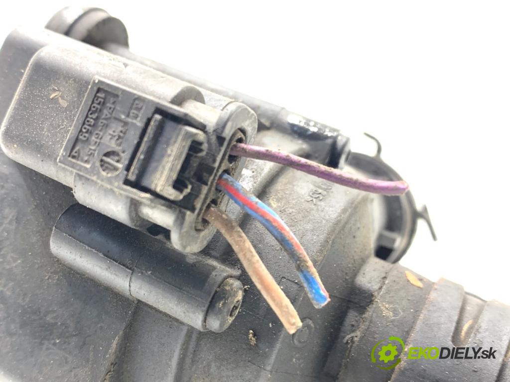 VW PASSAT B7 sedan 2015 125 kW 1.8 TSI 1798 DALŠÍ: pumpa vody 5C0965561 (Vodní pumpa)