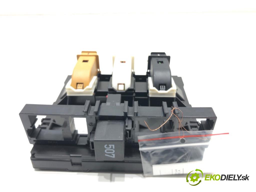 VW PASSAT B7 sedan 2015 125 kW 1.8 TSI 1798 Modul BORDNETZ 5K0937087AE (Riadiaca jednotka ostatné)