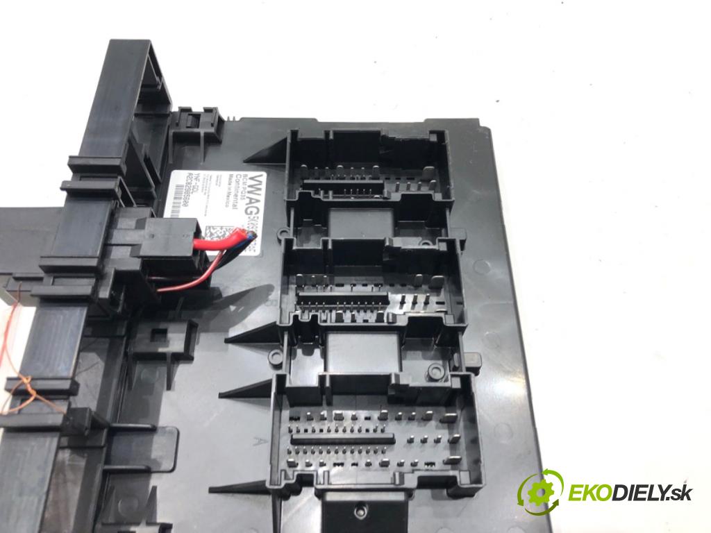 VW PASSAT B7 sedan 2015 125 kW 1.8 TSI 1798 Modul BORDNETZ 5K0937087AE (Riadiaca jednotka ostatné)