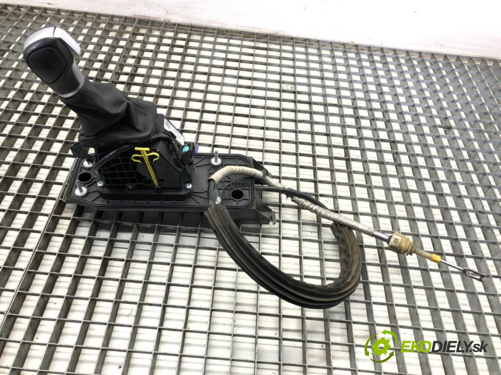 VW PASSAT B7 sedan 2015 125 kW 1.8 TSI 1798 Kulisa 5K1713025CM (Rýchlostná páka (kulisa))