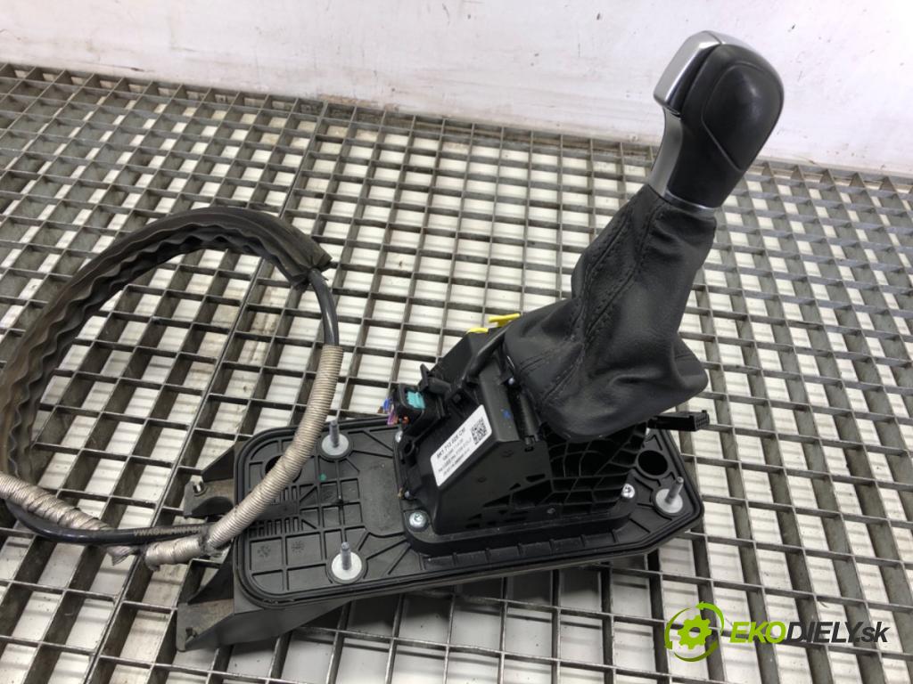 VW PASSAT B7 sedan 2015 125 kW 1.8 TSI 1798 Kulisa 5K1713025CM (Rýchlostná páka (kulisa))