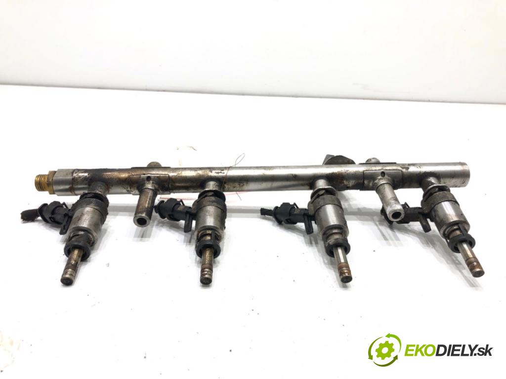 VW PASSAT B7 sedan 2015 125 kW 1.8 TSI 1798 Lišta vstrekovacia 06K133317H (Vstrekovacia lišta)