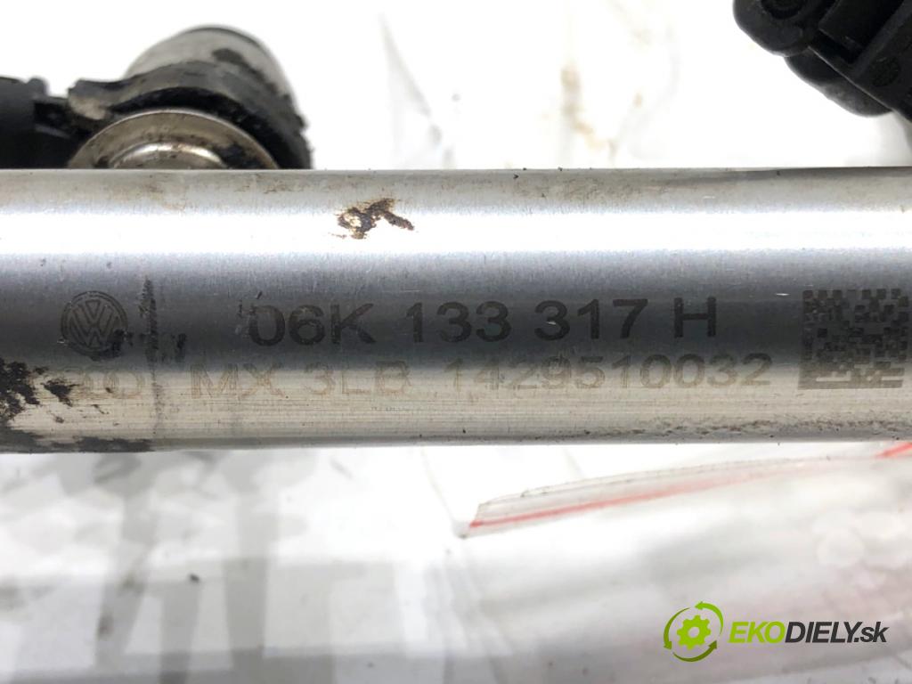 VW PASSAT B7 sedan 2015 125 kW 1.8 TSI 1798 Lišta vstrekovacia 06K133317H (Vstrekovacia lišta)