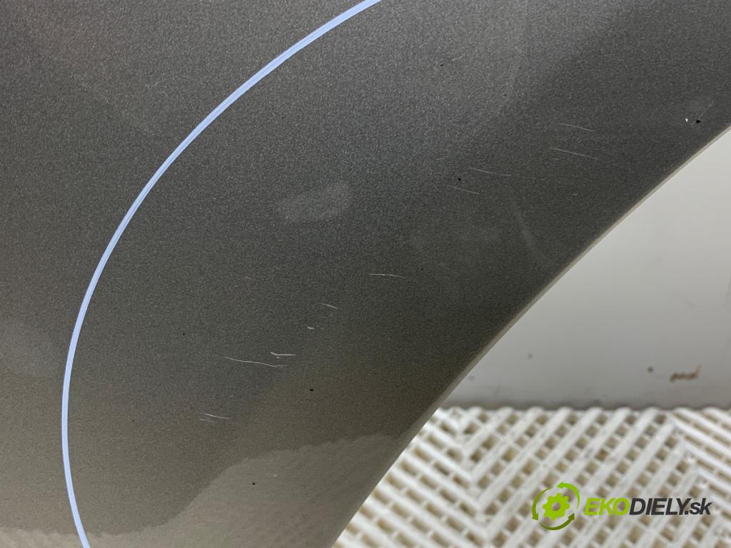 AUDI A8 D4 sedan 2011 258 kW 4.2 TDI quattro 4134 Blatník pravy predný