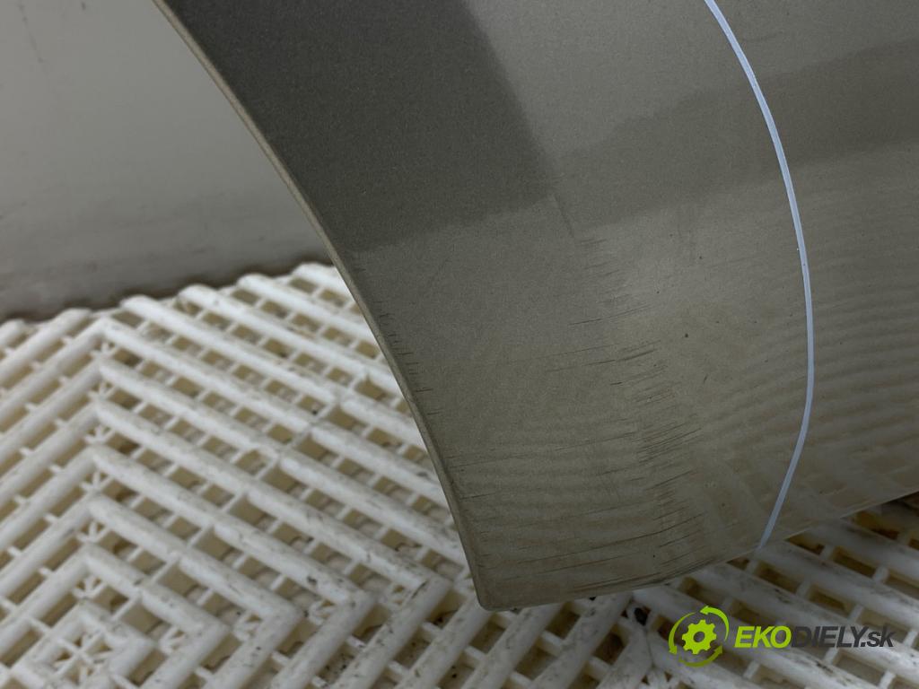 AUDI A8 D4 sedan 2011 258 kW 4.2 TDI quattro 4134 Blatník pravy predný