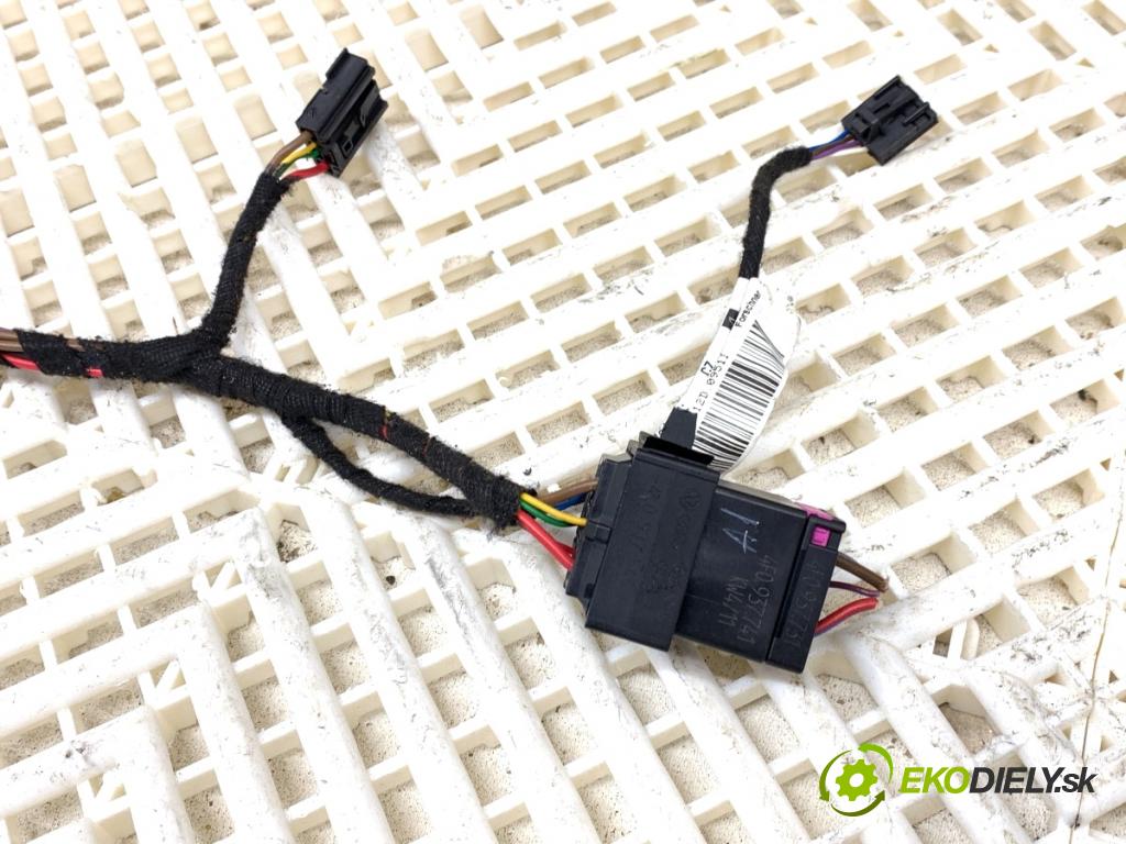 AUDI A8 D4 sedan 2011 258 kW 4.2 TDI quattro 4134 střešní okno 4H0959591 (Sklo karoserie)